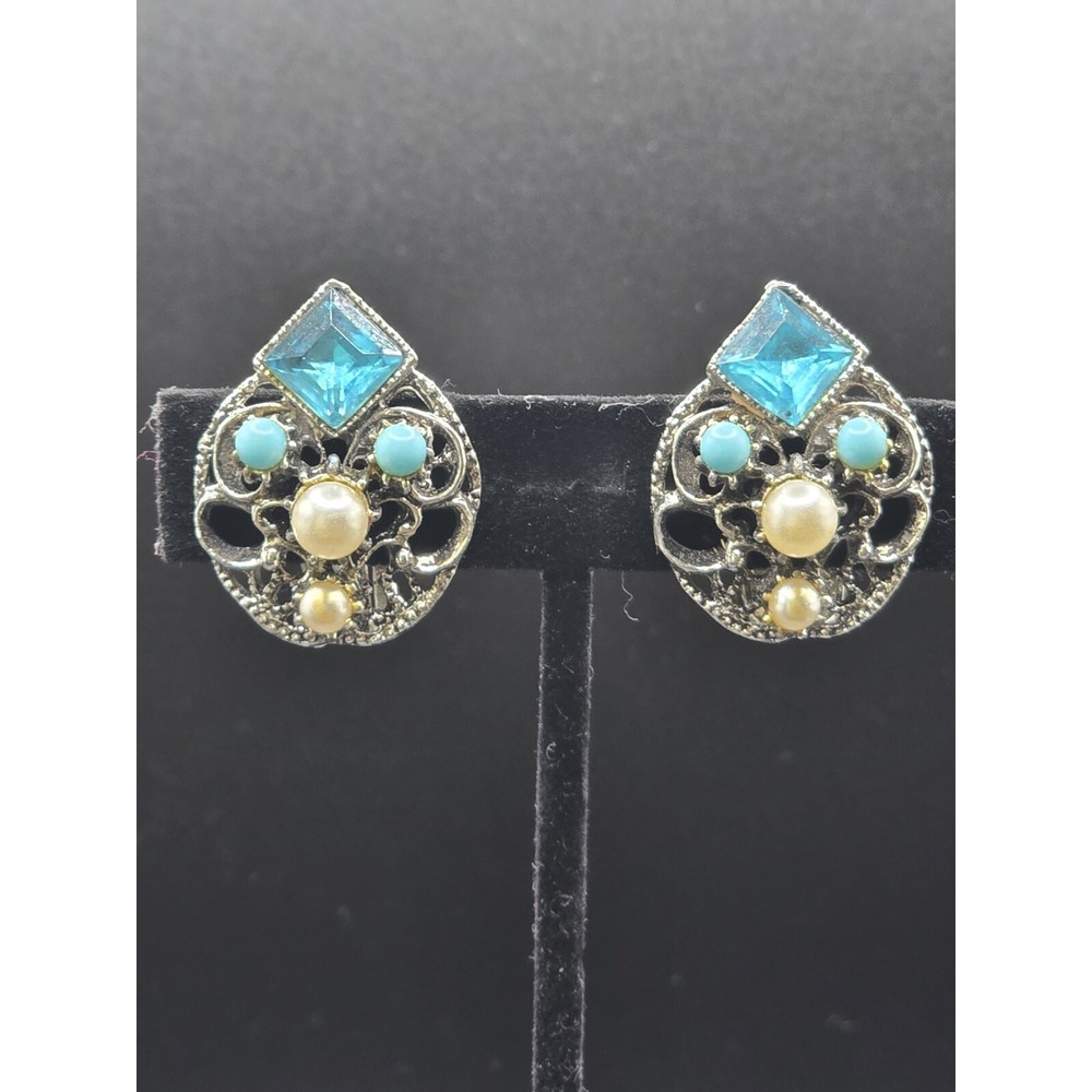 vintage 1960s clip on earrings